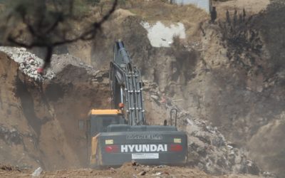 Continúan labores de sofocamiento del incendio en el vertedero municipal